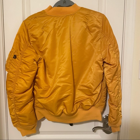 Alpha Industries - Picture 3 of 5